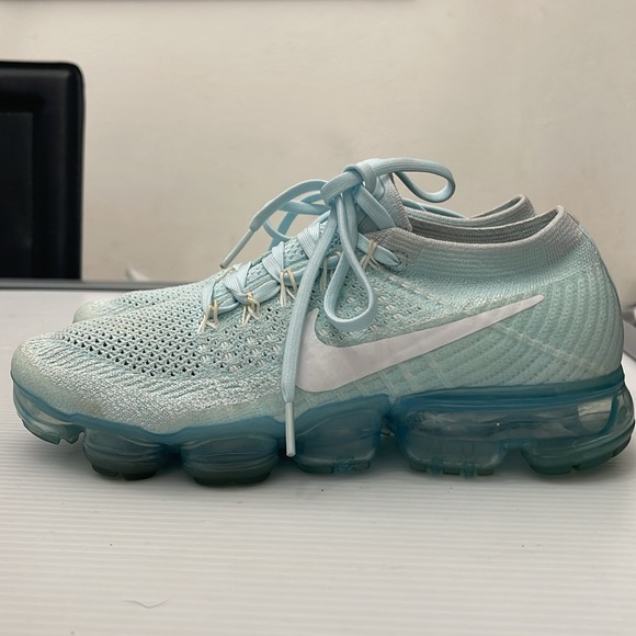 RARE NIKE AIR VAPORMAX FLYNIT 2017 GLACIER/BLUE/WHITE SNEAKERS